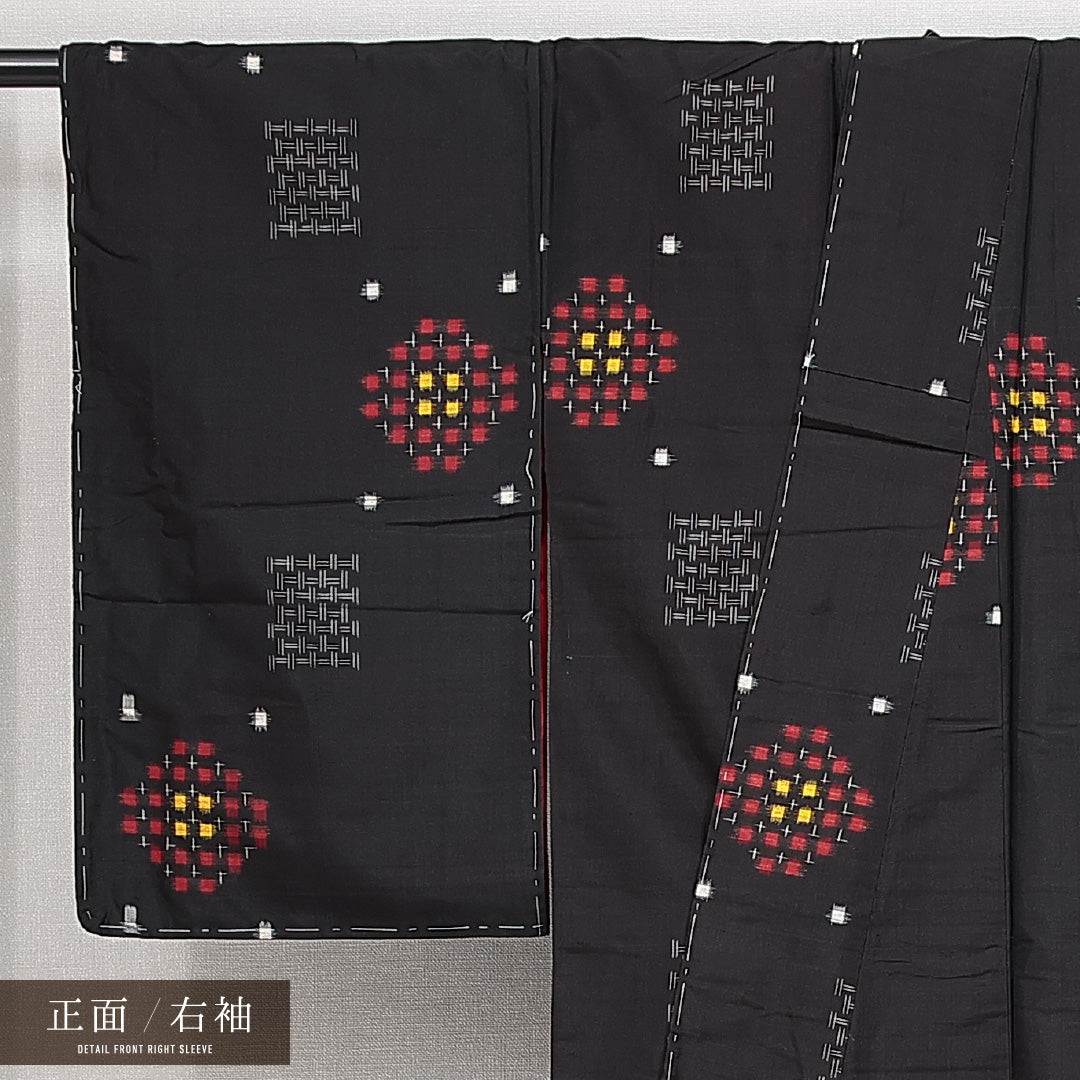 アンティーク 紬（銘仙） 袷 身丈148cm 裄丈60cm 正絹 Aランク XSサイズ 広衿 網代 黒系 1216-14802