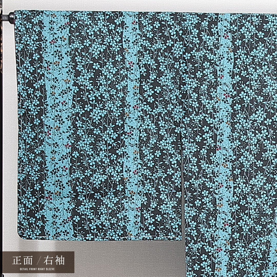 未使用品 洗える着物 小紋 袷 身丈165cm 裄丈67cm ポリエステル Nランク インフォーマル 広衿 XLサイズ しつけ糸 縞 桜 黒系 RP 1221-14914