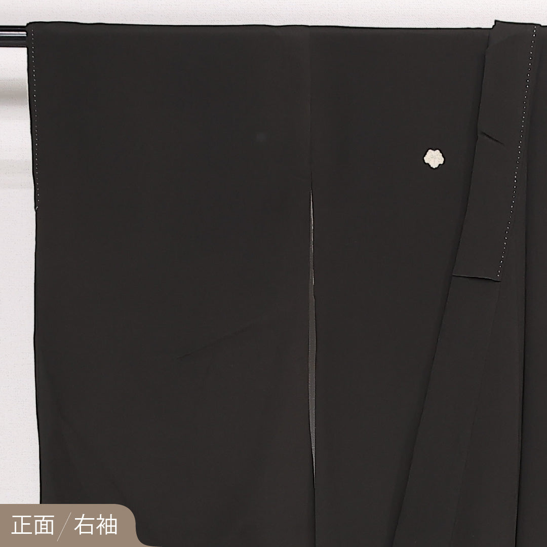 アンティーク 黒留袖 五つ紋 蔦 身丈156cm 裄丈64cm Cランク 正絹 袷 広衿 M 牡丹 松 古典的 華やか 黒系 1211-F0581
