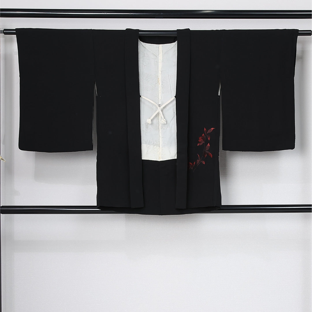 黒羽織 袷 身丈78cm 裄丈63cm 正絹 Aランク インフォーマル Sサイズ 刺繍 紐あり 木瓜 黒系 RP 1233-12594