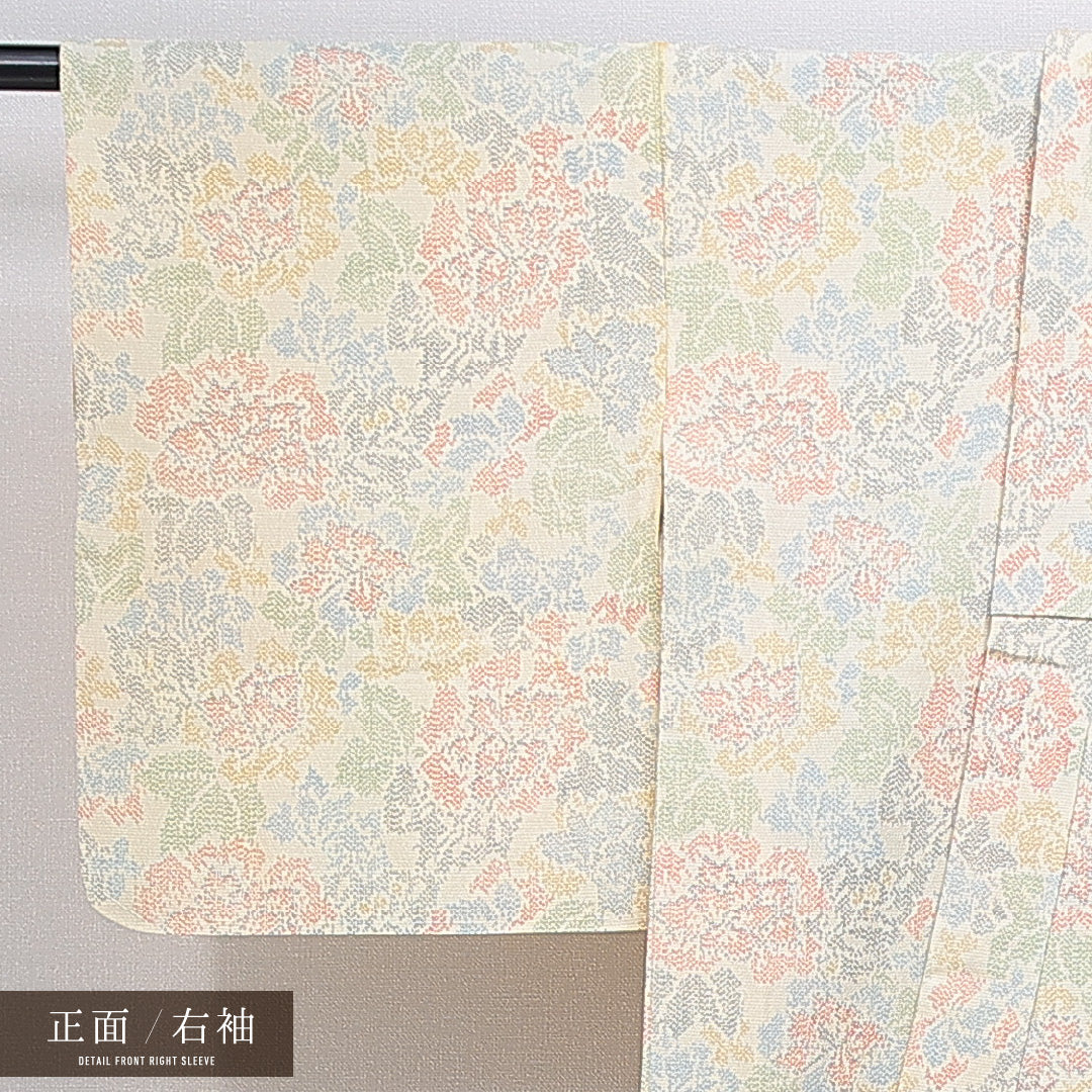 紬 単衣 身丈153cm 裄丈60cm 正絹 Cランク Sサイズ バチ衿 カジュアル 牡丹 クリーム系 多色系 1216-14858