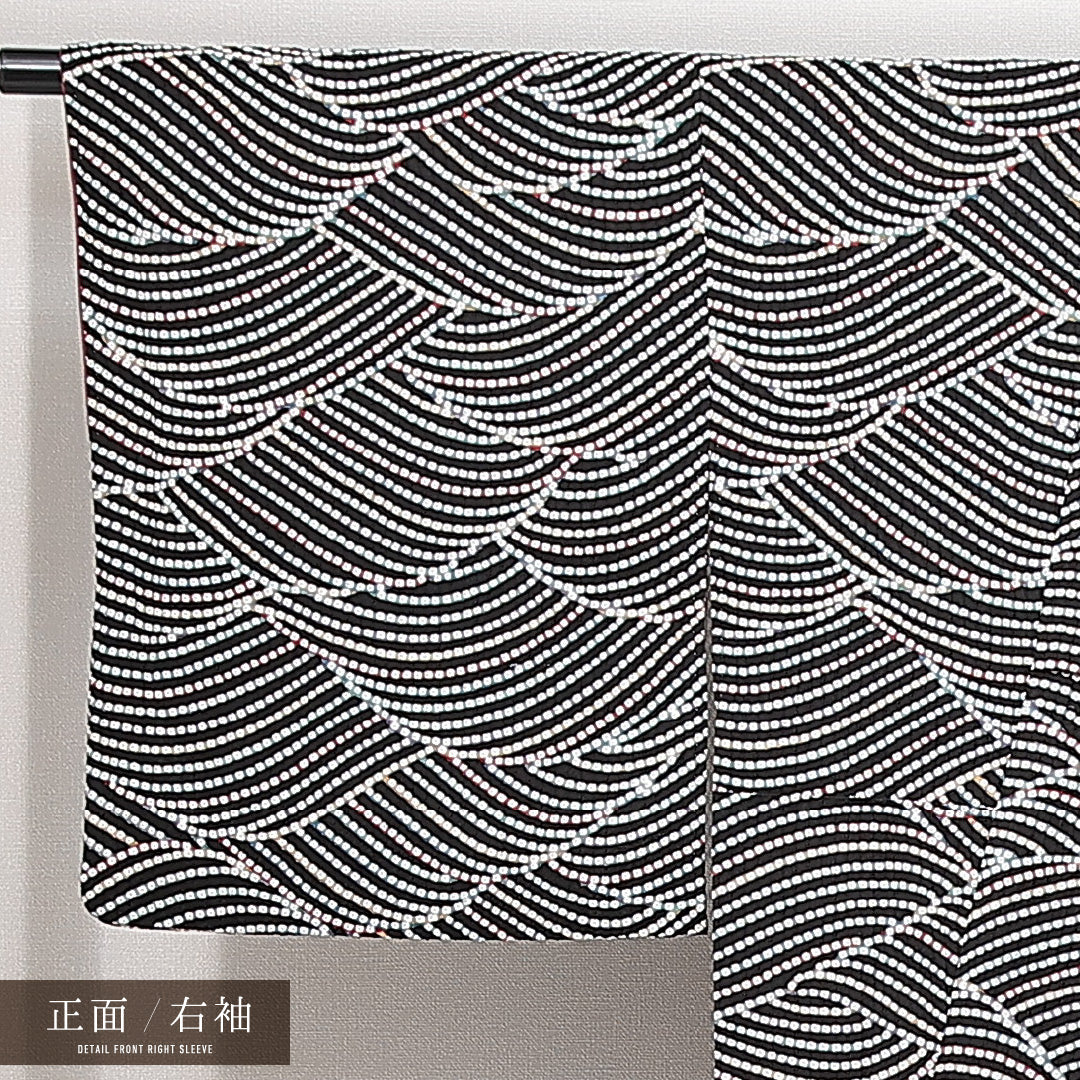 小紋 袷 身丈158cm 裄丈68cm 正絹 Sランク Mサイズ 広衿 インフォーマル 総絞り 波 黒系 多色系 1215-14900