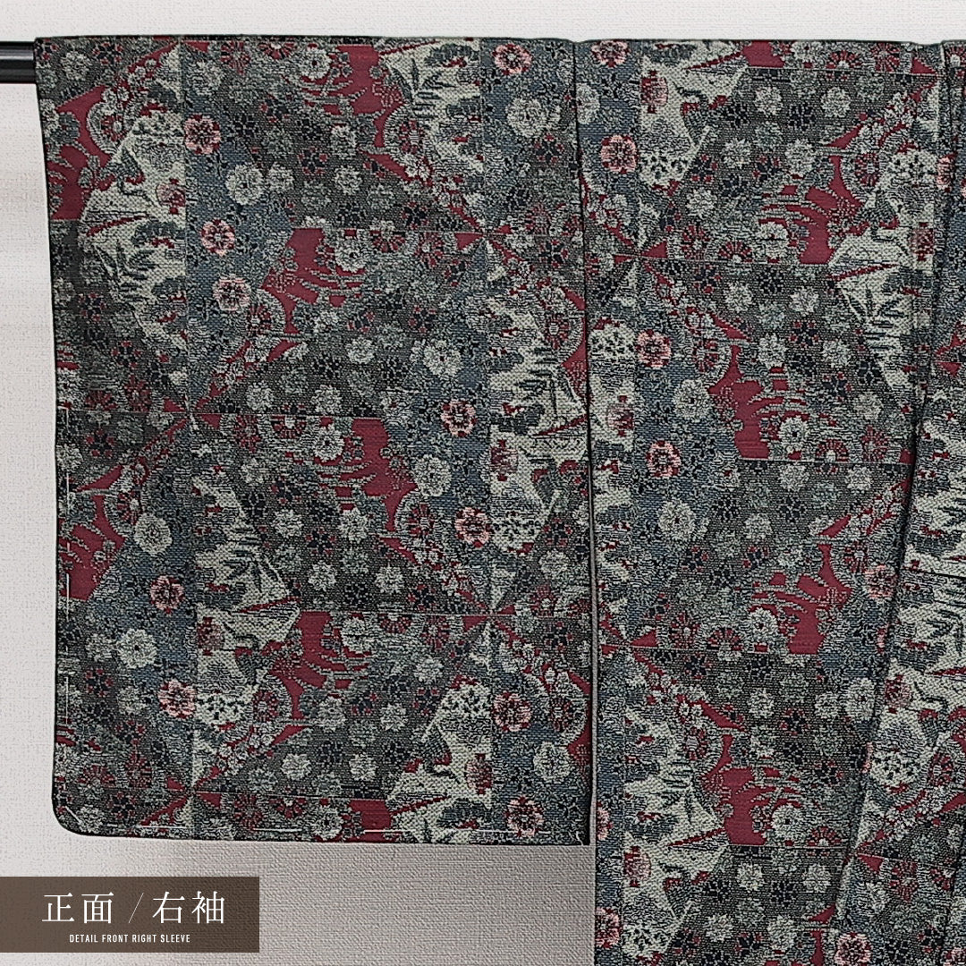 未使用品 洗える着物 ウールの紬 単衣 身丈155cm 裄丈61cm ウール Sランク カジュアル バチ衿 Mサイズ しつけ糸 古典柄 グレー系 RP 1223-14547