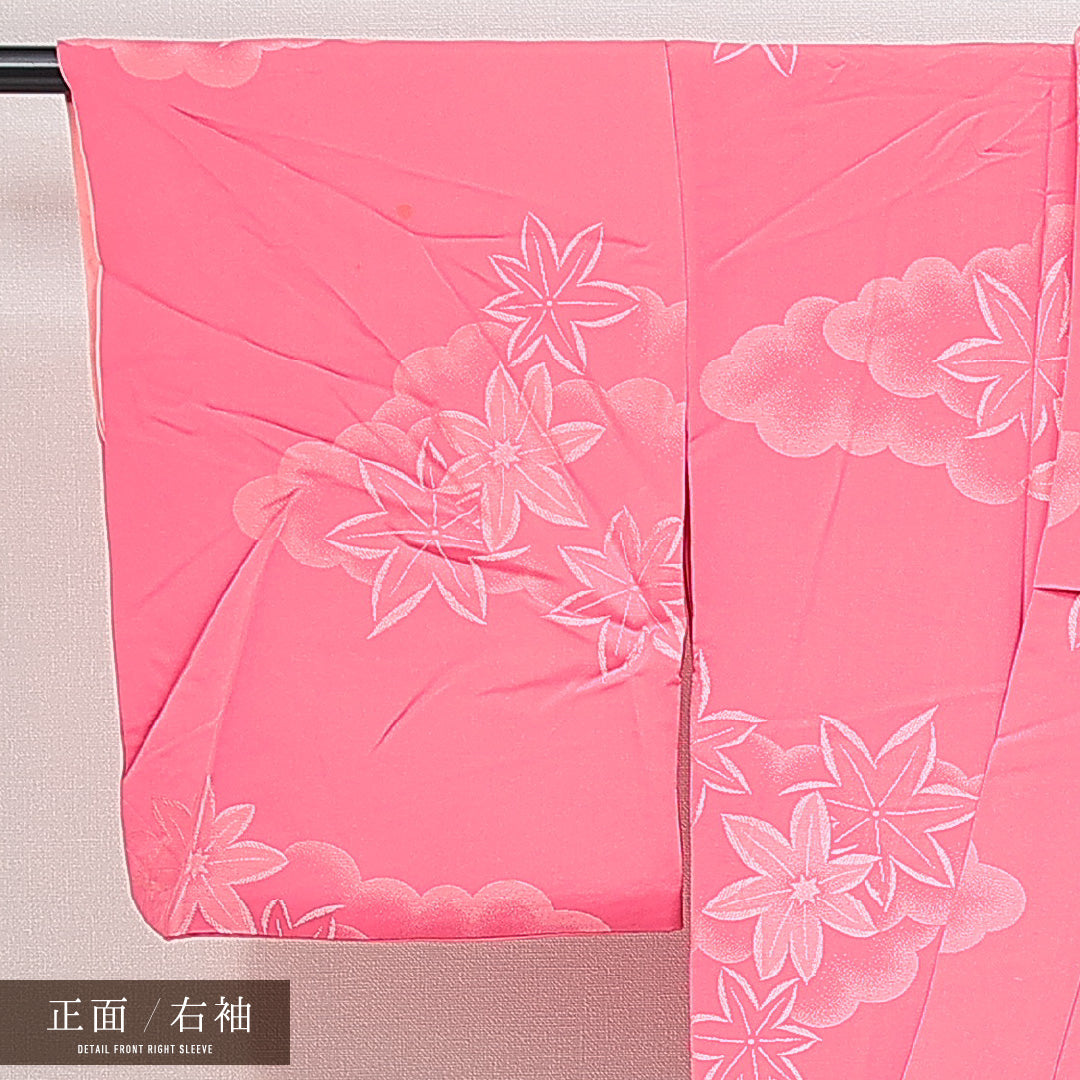 小紋 袷 身丈144cm 裄丈62cm 正絹 Sランク インフォーマル バチ衿 XSサイズ 雲 楓 ピンク系 RP 1221-14790