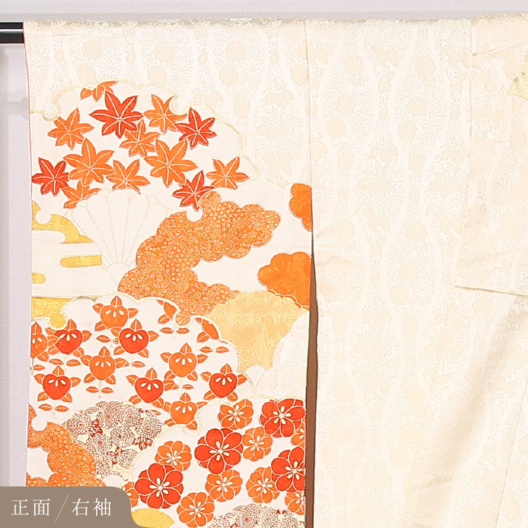 振袖 身丈165cm 裄丈64.5cm Bランク 袷 正絹 S 広衿 刺繍 金駒刺繍 エ霞 吉祥文様 古典柄 雪輪 菊 紅葉 楓 花柄 金襴 橘 クリーム系 1213-F0439