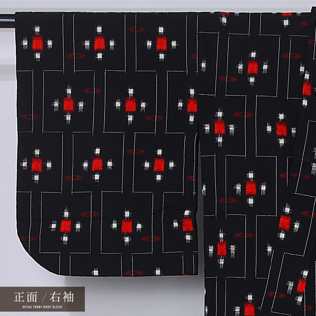 紬 単衣 身丈153cm 裄丈61cm 正絹 Sランク カジュアル バチ衿 Sサイズ 幾何学柄 黒系 RP 1223-12231
