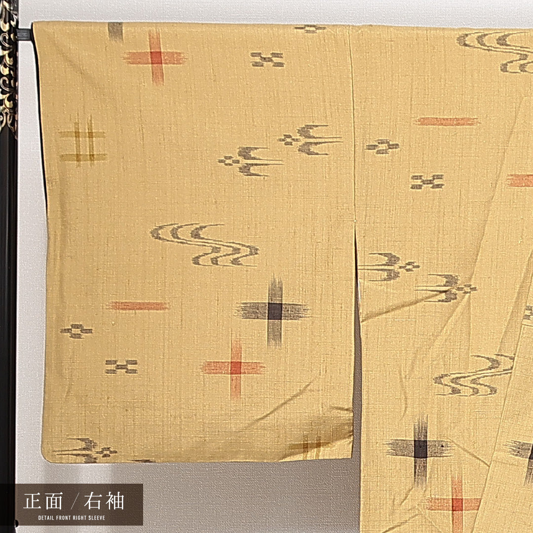 琉球絣の着物 袷 身丈167cm 裄丈69cm 正絹 Sランク カジュアル 広衿 XLサイズ トゥイグァー 黄系 PO 1223-14898
