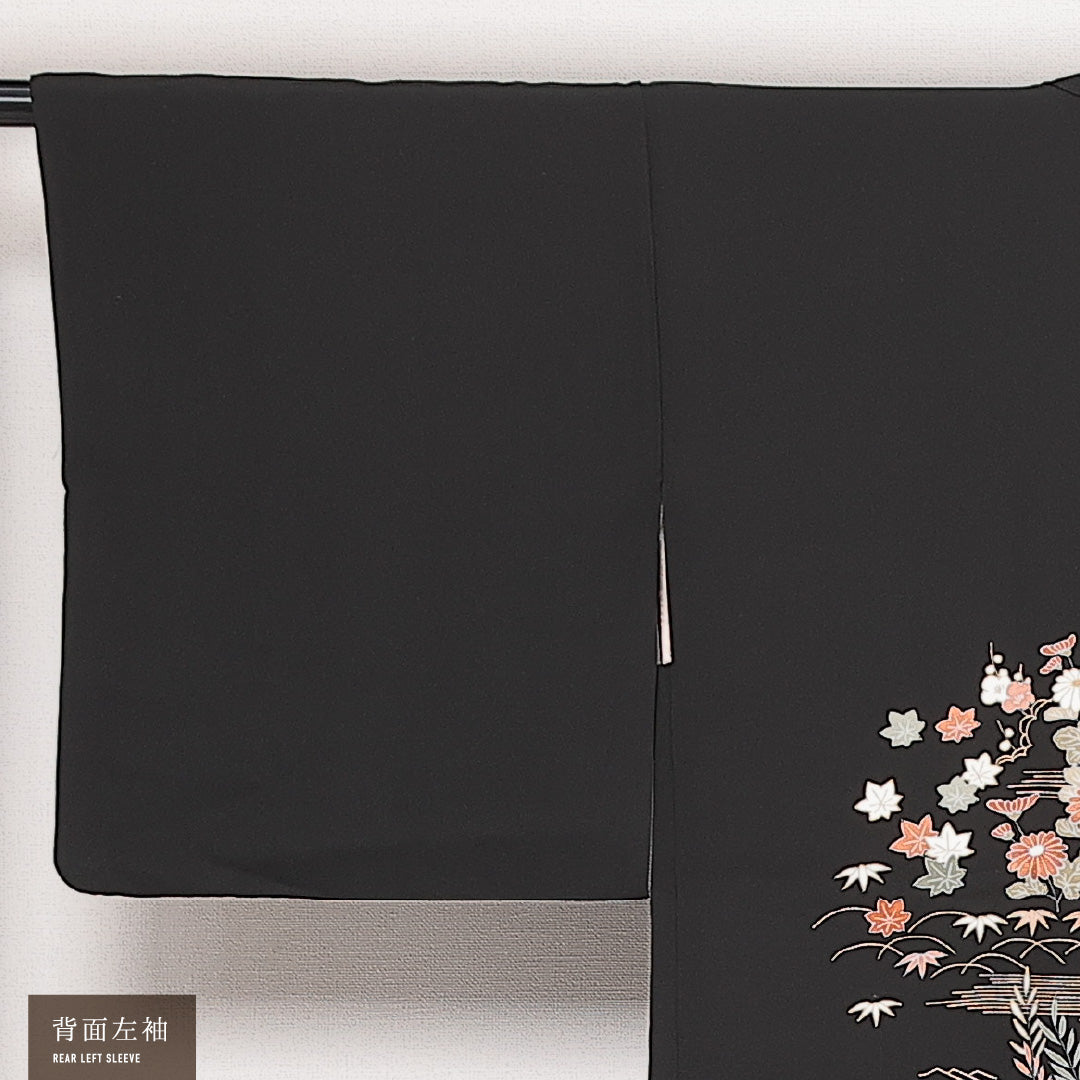 黒羽織 袷 身丈78cm 裄丈63cm 正絹 Aランク インフォーマル Sサイズ 紐あり 花柄 黒系 HP 1233-13889