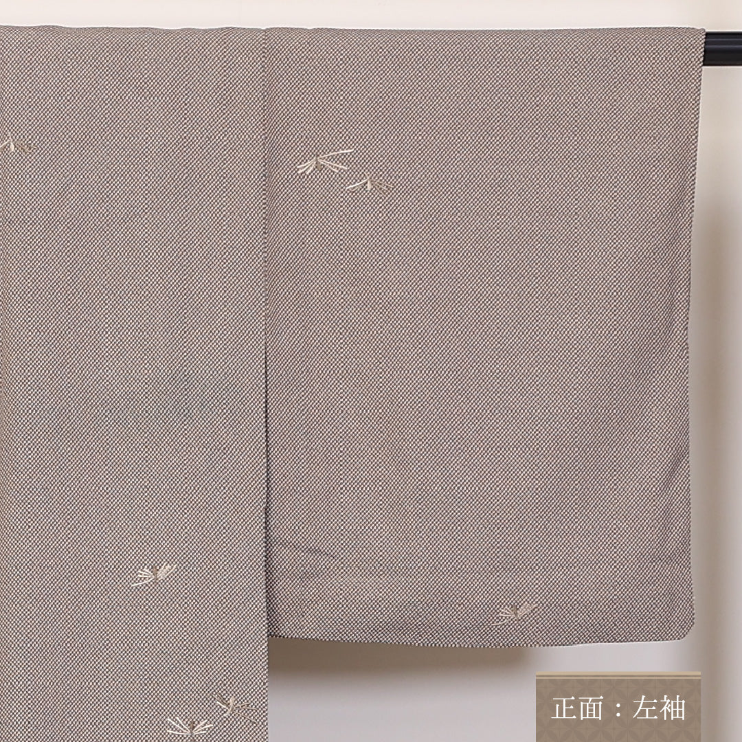 小紋 単衣 身丈152cm 裄63cm 正絹 肩当て 居敷当て 蜻蛉 ベージュ系 ちりめん Cランク 1215-02276