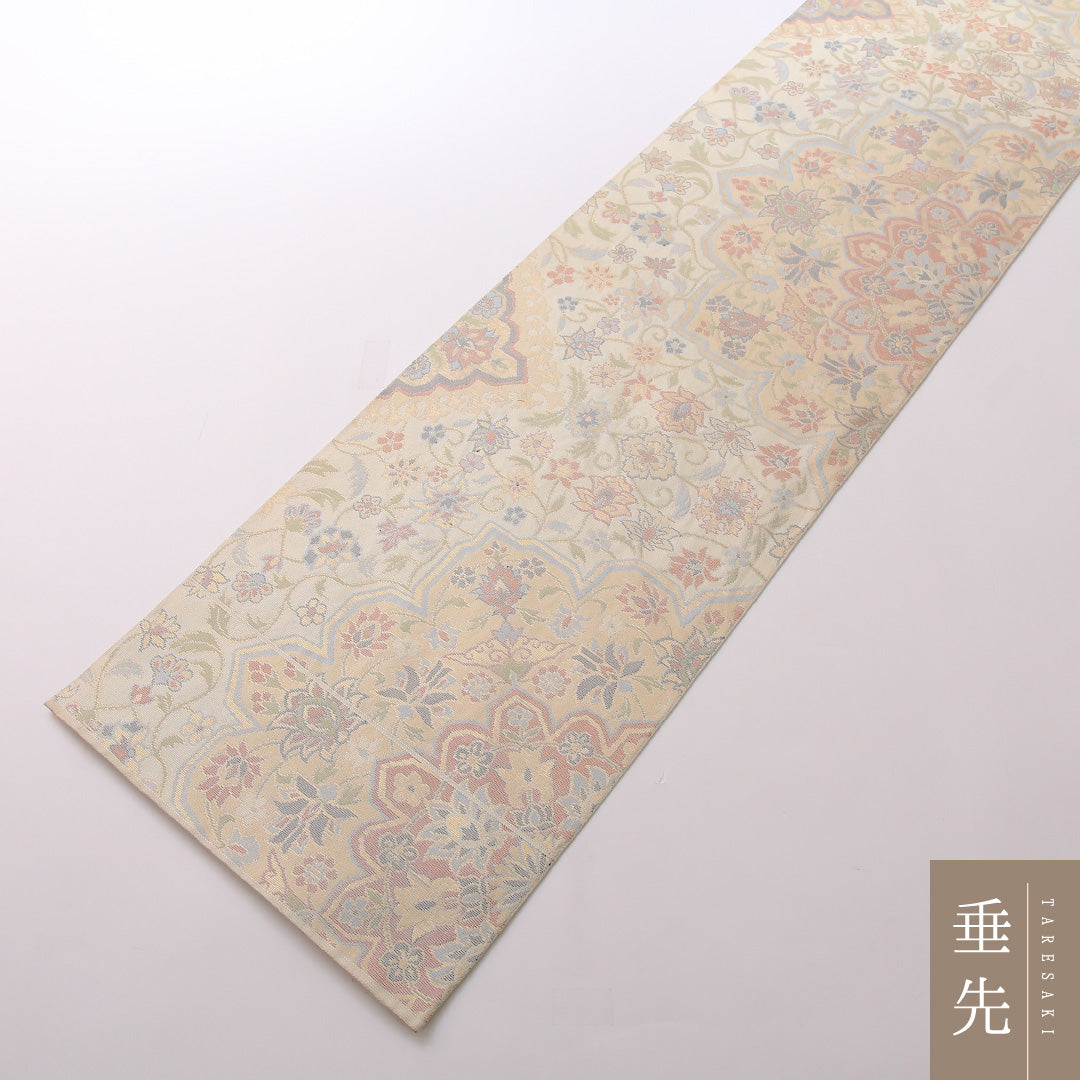袋帯 帯丈438cm 正絹 六通 帯芯なし フォーマル 佐賀錦 宝相華 クリーム系 1243-01651