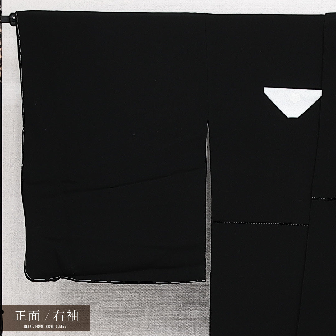 未使用品 黒紋付 五つ紋 蔦 身丈169cm 裄丈67cm Nランク 正絹 袷 広衿 XL しつけ糸 フォーマル 上品 厳か 黒系 1299-F0617