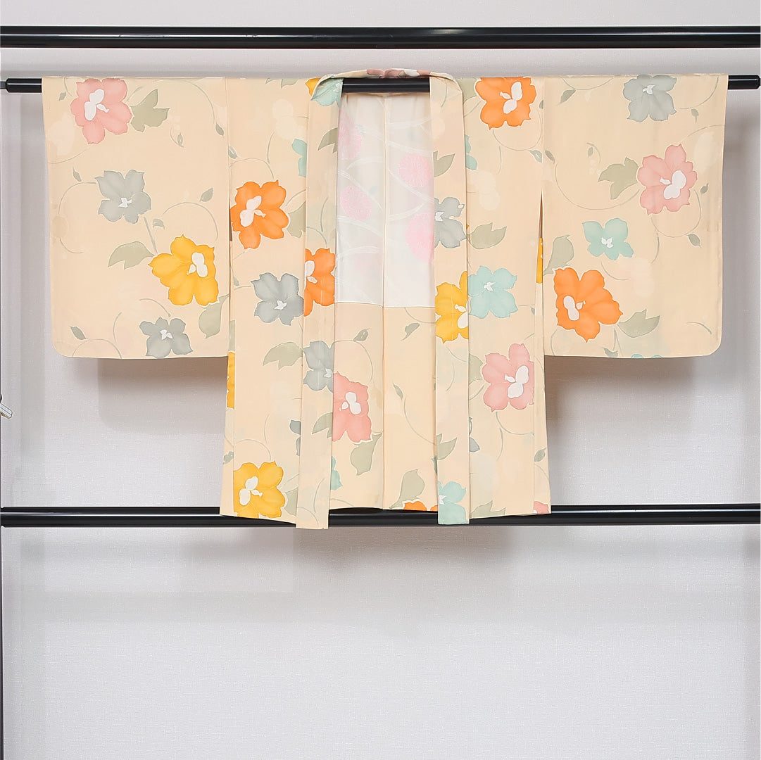 羽織 袷 身丈78cm 裄丈61cm 正絹 Aランク カジュアル Sサイズ 雪輪 草花 ベージュ系 HP 1232-12105