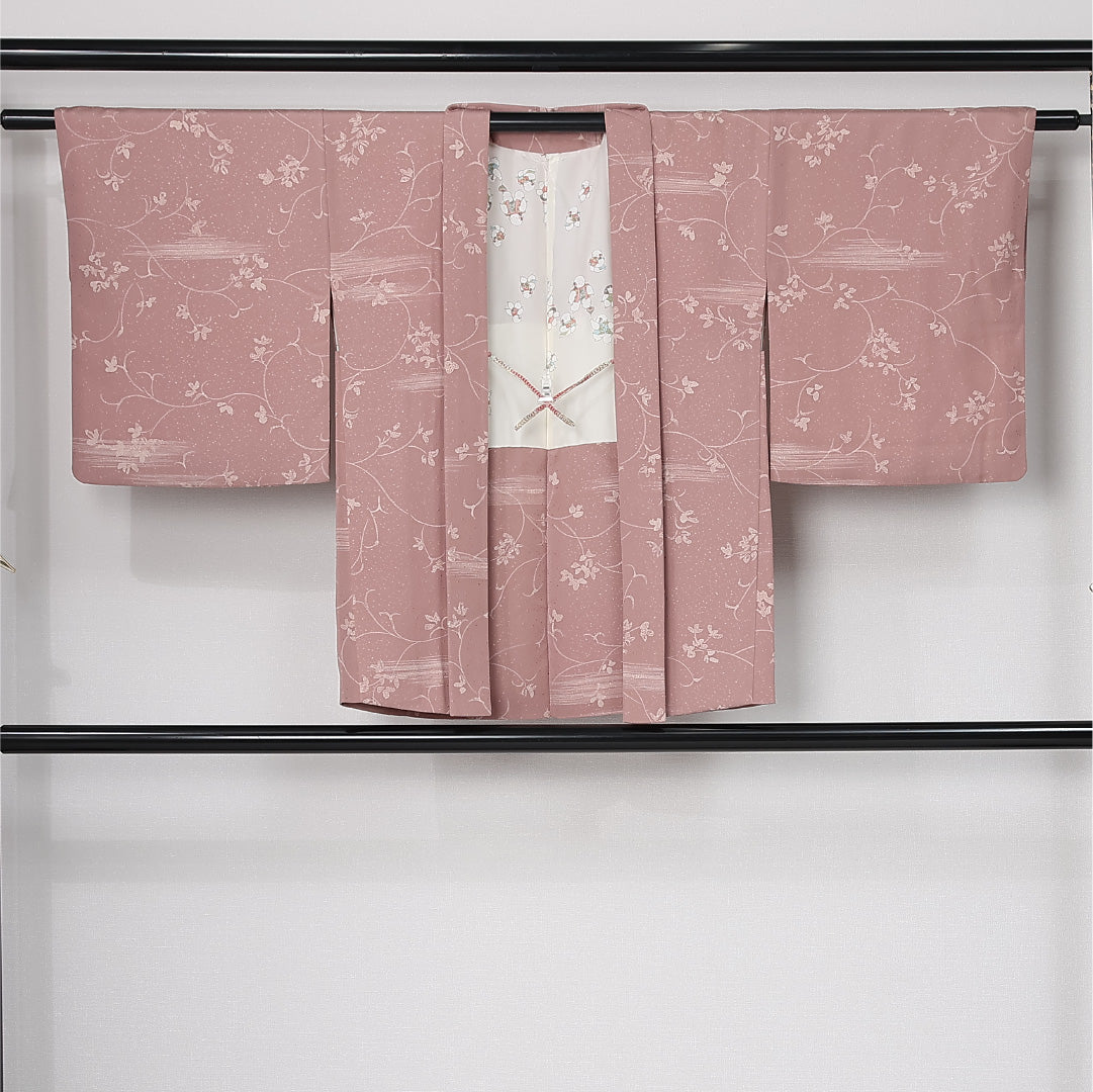 羽織 袷 身丈75cm 裄丈63cm 正絹 Sランク カジュアル Sサイズ 紐あり 唐草 ピンク系 RP 1232-12560