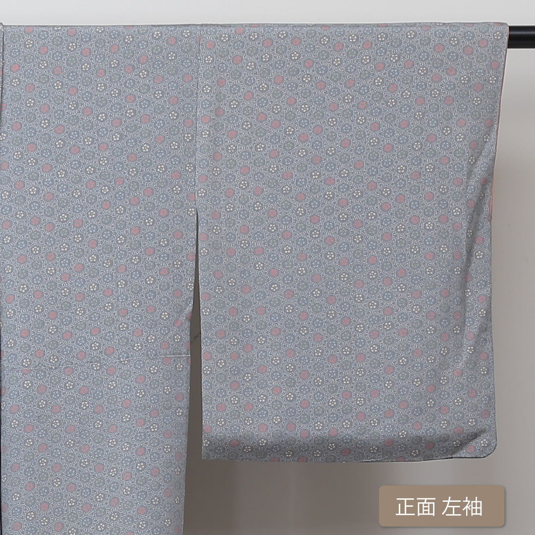 洗える着物 小紋 袷 身丈154cm 裄丈63cm ポリエステル Cランク インフォーマル 広衿 Sサイズ 亀甲 梅鉢 グレー系 LP 1221-01319