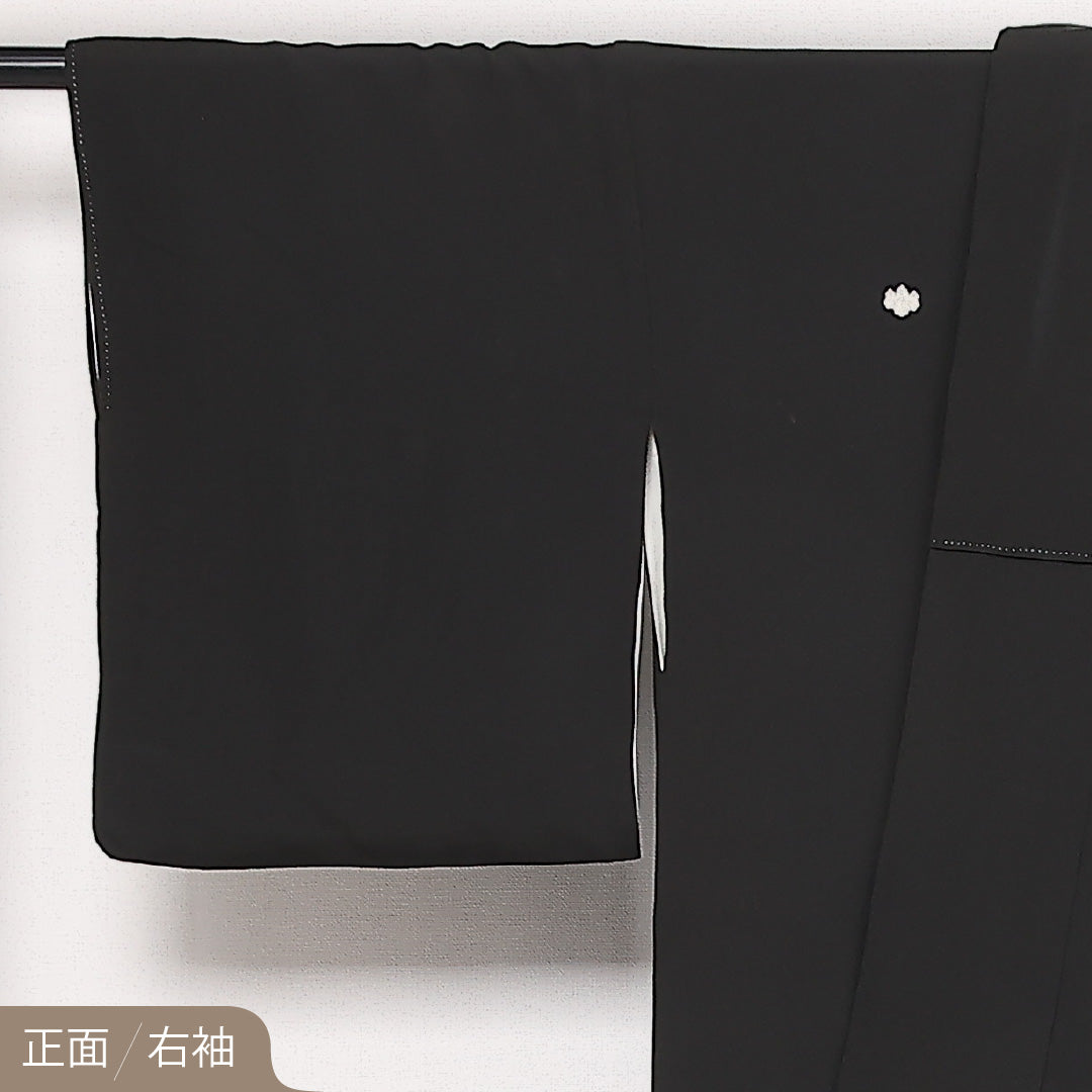 黒留袖 五つ紋 五三桐 身丈156cm 裄丈64cm Aランク 正絹 袷 比翼 広衿 M エ霞 花菱亀甲 フォーマル 古典的 しとやか 黒系 1211-F0594