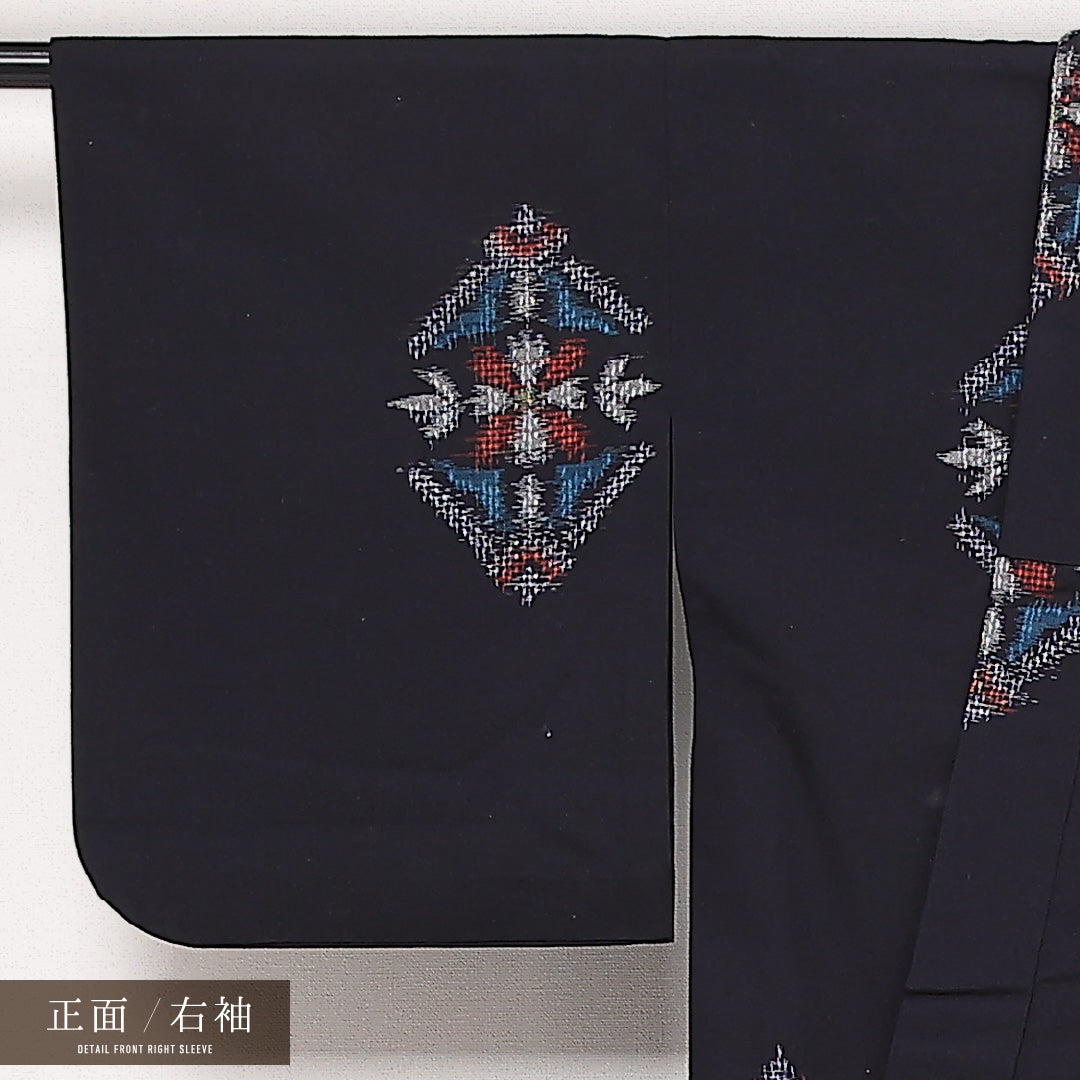 洗える着物 ウールの紬 単衣 身丈151cm 裄丈64cm ウール Sランク カジュアル バチ衿 Sサイズ 創作柄 紺系 RP 1223-13551