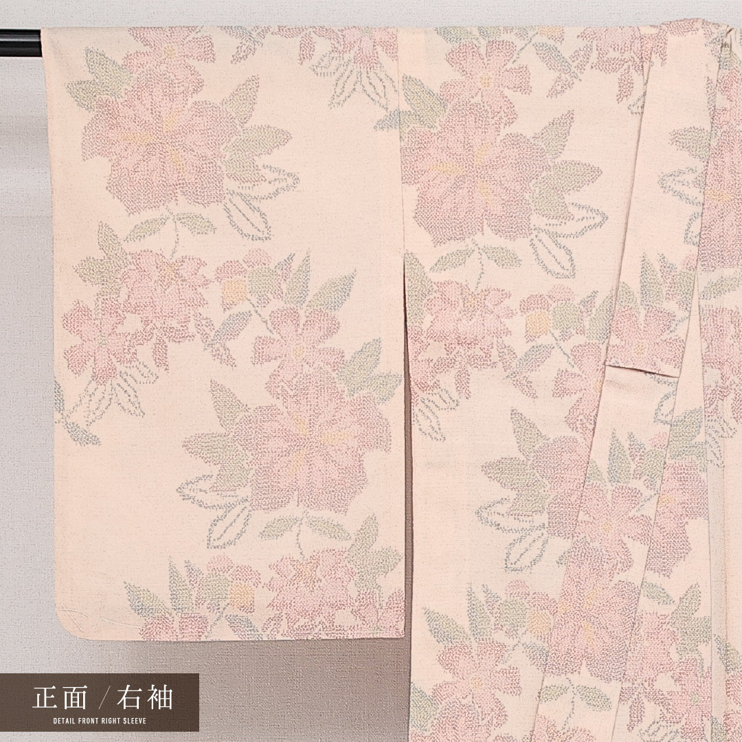 未使用品 紬 単衣 身丈161cm 裄丈62cm 正絹 Sランク カジュアル バチ衿 Lサイズ 織り出し しつけ糸 花柄 ピンク系 RP 1223-14317