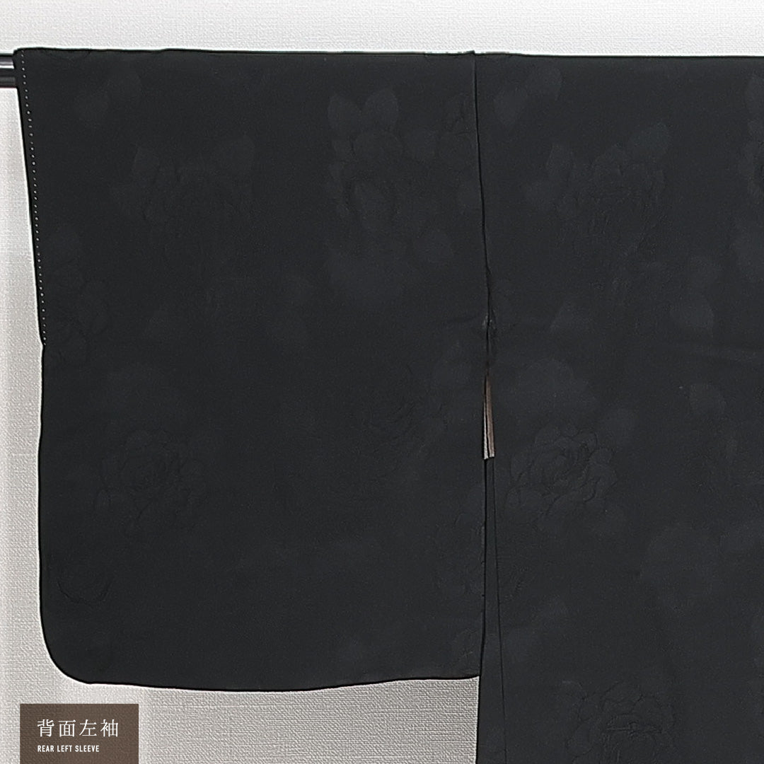 黒羽織 袷 身丈73cm 裄丈64cm 正絹 Aランク 一つ紋 (五三桐) 紋意匠 (薔薇) セミフォーマル Mサイズ 紐あり 黒系 RP 1233-14748