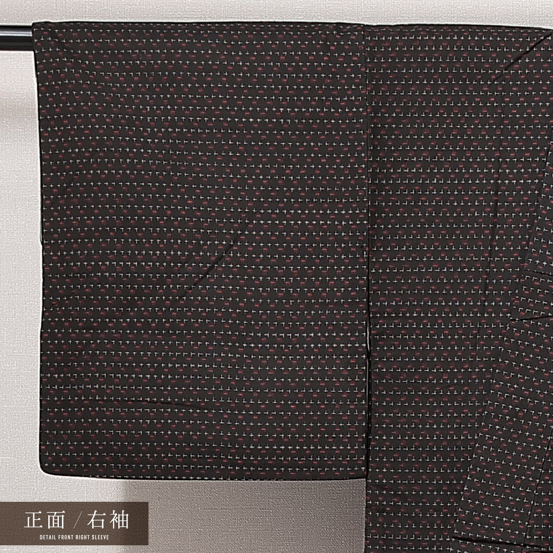 紬 袷 身丈148cm 裄丈60cm 正絹 Sランク XSサイズ バチ衿 カジュアル 十字絣 抽象柄 黒系 1216-14830