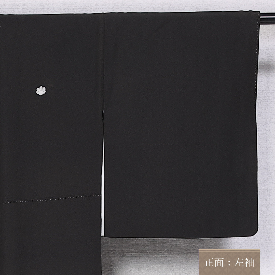 黒留袖 身丈162cm 裄丈65cm 袷 五つ紋 五三桐 正絹 Sランク 広衿 御所車 松 金箔 比翼仕立て 1211-F0315