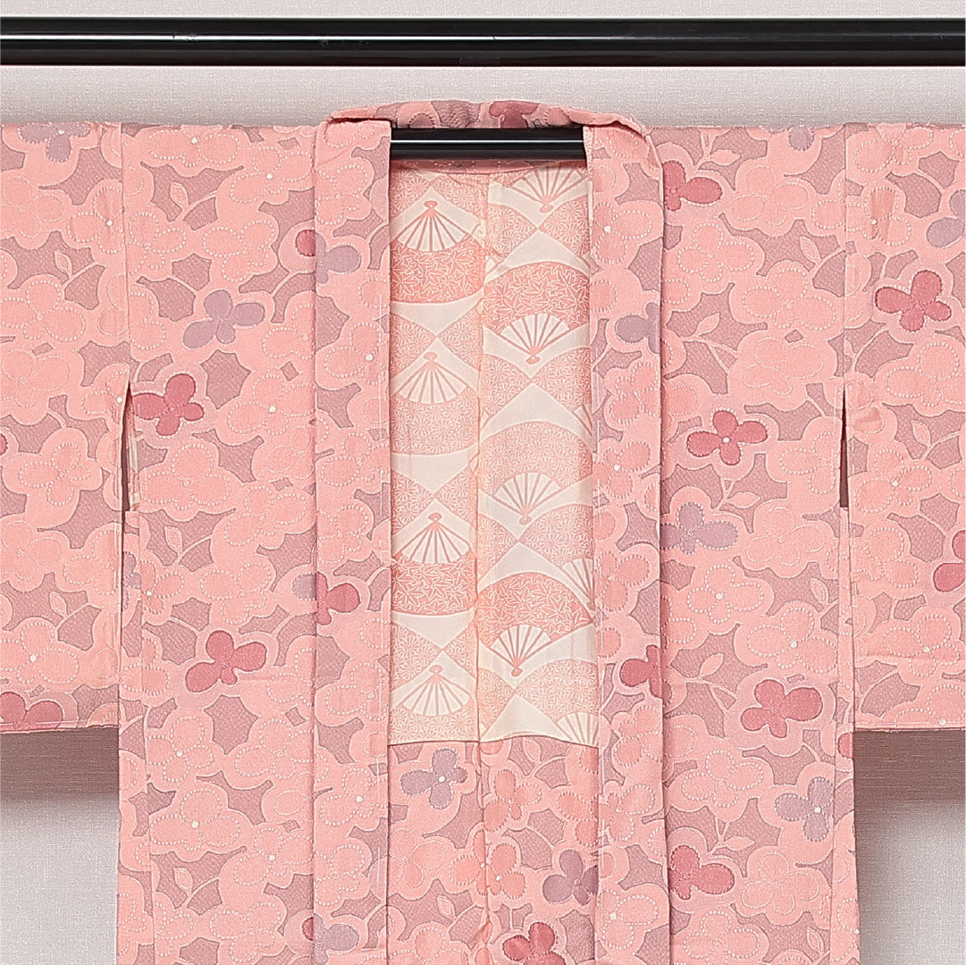 未使用品 羽織 袷 身丈74cm 裄丈67cm 正絹 Nランク 紋意匠 (花柄) カジュアル Mサイズ 織り出し しつけ糸 ピンク系 RP 1232-13769