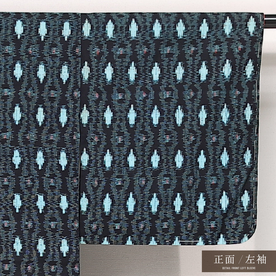アンティーク 洗える着物 木綿の備後絣の着物 袷 身丈144cm 裄丈62cm 木綿 Cランク バチ衿 XSサイズ 幾何学柄 水色系 RP 1223-13280