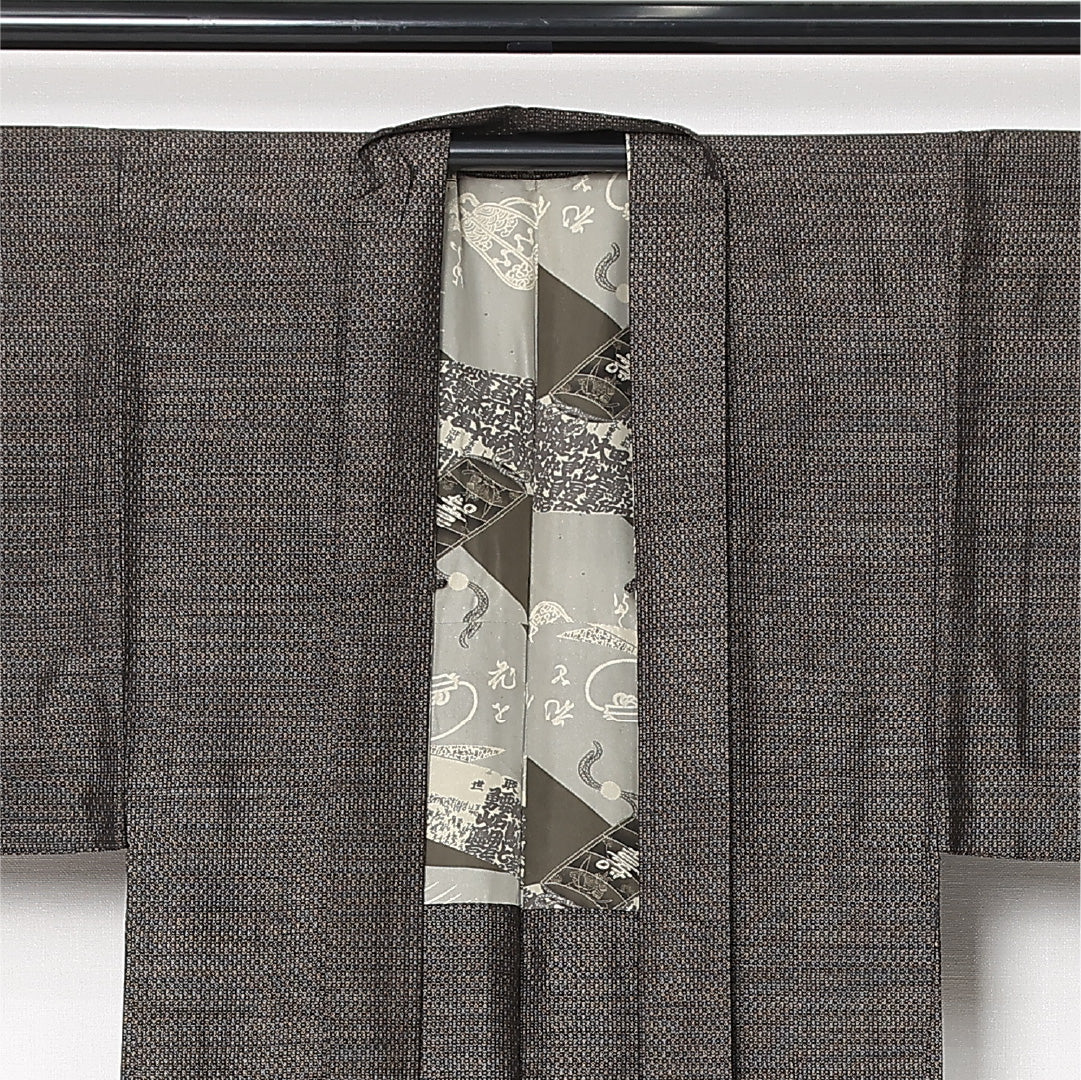 羽織 男性用 袷 身丈100cm 裄丈66cm 正絹 Aランク カジュアル Sサイズ 亀甲絣 根付 茶系 RP 1235-13020