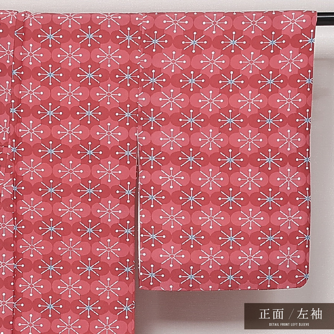 洗える着物 小紋 袷 身丈161cm 裄丈65cm ポリエステル Sランク インフォーマル バチ衿 Lサイズ 雪花 ピンク系 RP 1221-13576