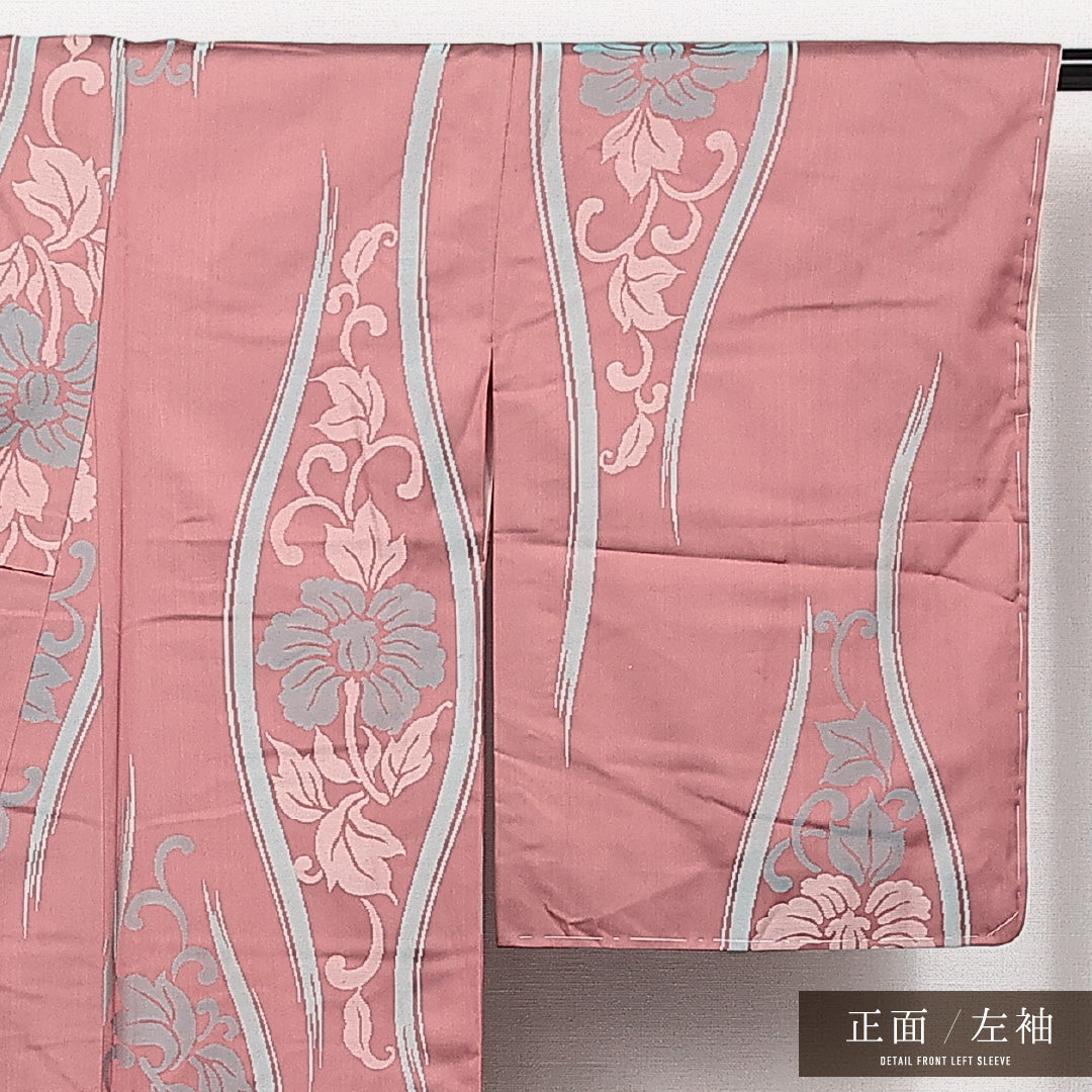 お召 袷 身丈159cm 裄丈64cm 正絹 Sランク インフォーマル 広衿 Mサイズ 唐華 立涌 ピンク系 RP 1222-14145