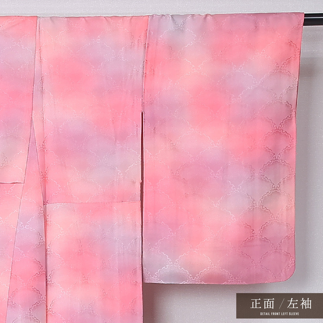 小紋 単衣 身丈157cm 裄丈65cm 正絹 Aランク インフォーマル 広衿 Mサイズ ぼかし染 雪輪 ピンク系 HP 1221-12242