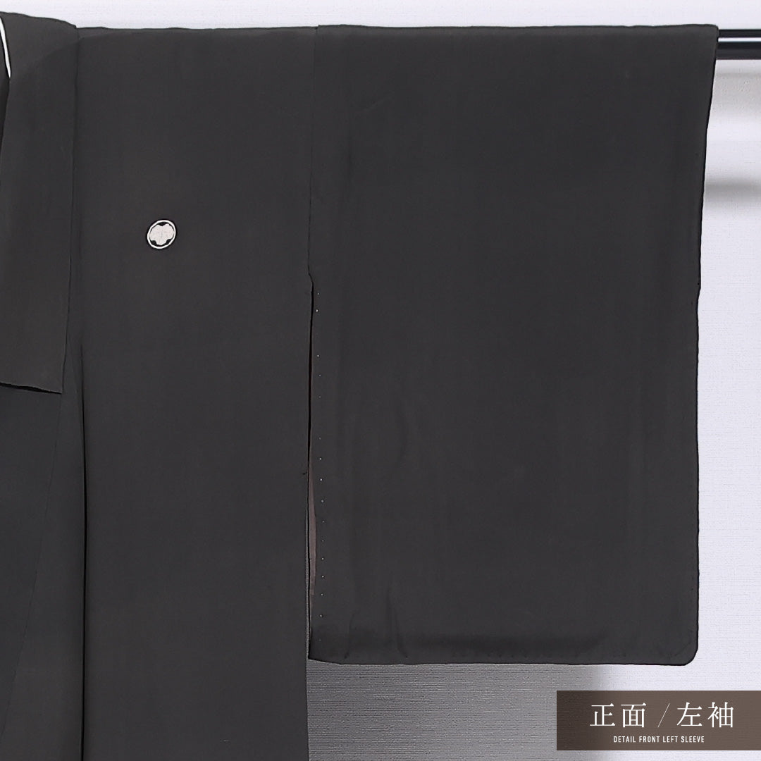 アンティーク 黒留袖 身丈154cm 裄丈61cm 袷 五つ紋 丸に蔦 正絹 Bランク バチ衿 吉祥文様 扇子 1211-F0421