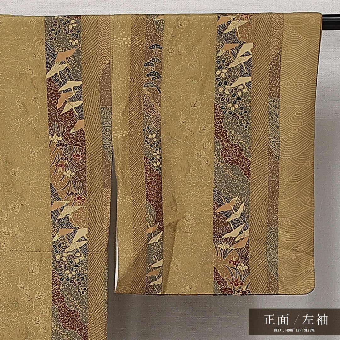 小紋 袷 身丈162cm 裄丈62cm 正絹 Sランク インフォーマル 広衿 Lサイズ 金彩 鷺 菖蒲 松 茶系 RP 1221-14174