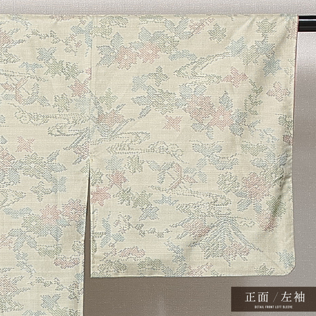 紬 袷 身丈153cm 裄丈60cm 正絹 Sランク カジュアル バチ衿 Sサイズ 椿 紅葉 クリーム系 RP 1223-14934