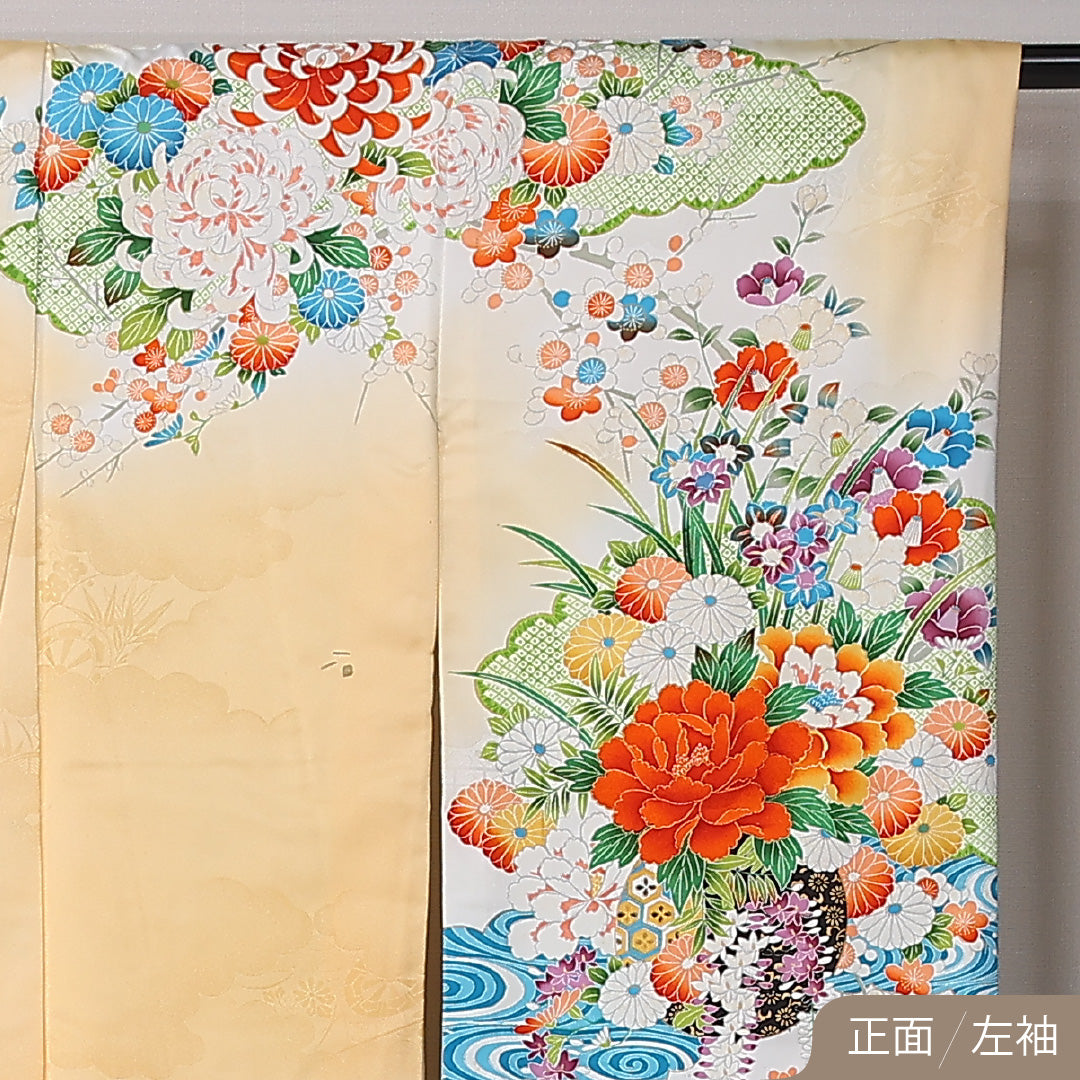 振袖 身丈167cm 裄丈64cm Cランク ポリエステル 洗える着物 袷 広衿 XL 金駒刺繍 雲取り 牡丹 フォーマル 古典的 華やか 黄系 1213-F0497