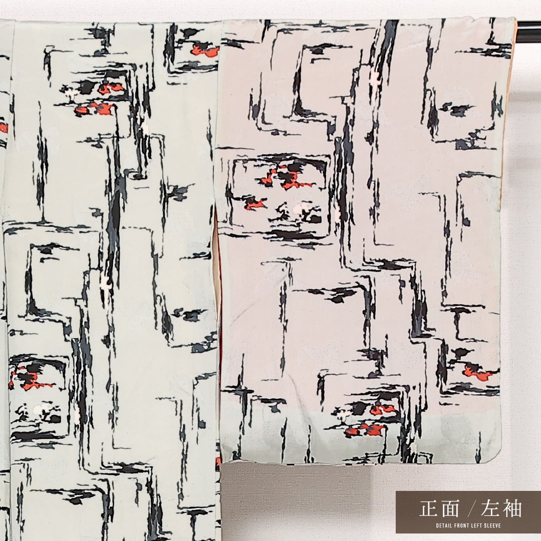 アンティーク 小紋 (錦紗) 袷 身丈148cm 裄丈64cm 正絹 Bランク バチ衿 XSサイズ 創作柄 クリーム系 RP 1221-13354