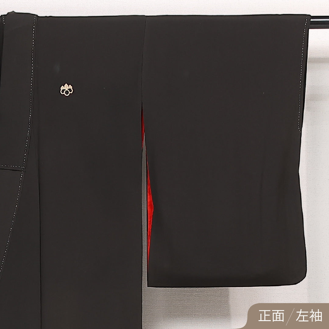 アンティーク 黒留袖 三つ紋 五三桐 身丈151cm 裄丈63.5cm Dランク 正絹 袷 バチ衿 S 金駒刺繍 吉祥文様 扇 レトロ 華やか 黒系 1211-F0575