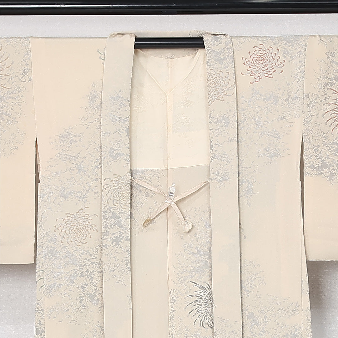 羽織 単衣 身丈79cm 裄丈65cm 正絹 Aランク カジュアル Mサイズ 織り出し 漆糸 紐あり 菊 クリーム系 HP 1232-12536