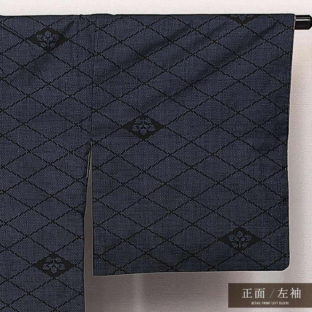 大島紬 袷 身丈158cm 裄丈65cm 正絹 Aランク インフォーマル 広衿 Mサイズ 経緯絣 菱 紺系 RP 1223-14071