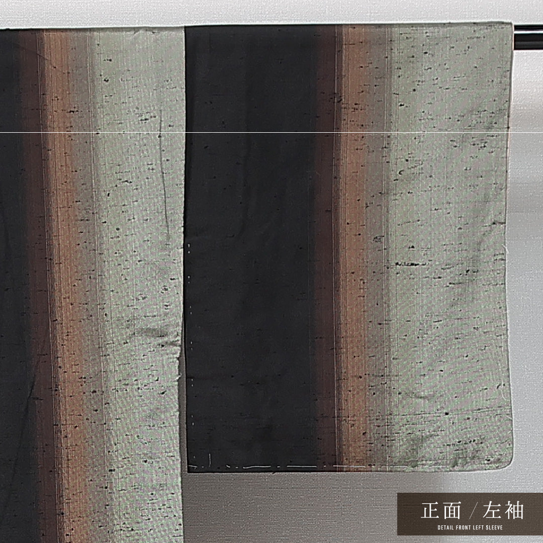 紬 袷 身丈152cm 裄丈62cm 正絹 Sランク Sサイズ バチ衿 カジュアル 縞 黒系 グレー系 1216-14801