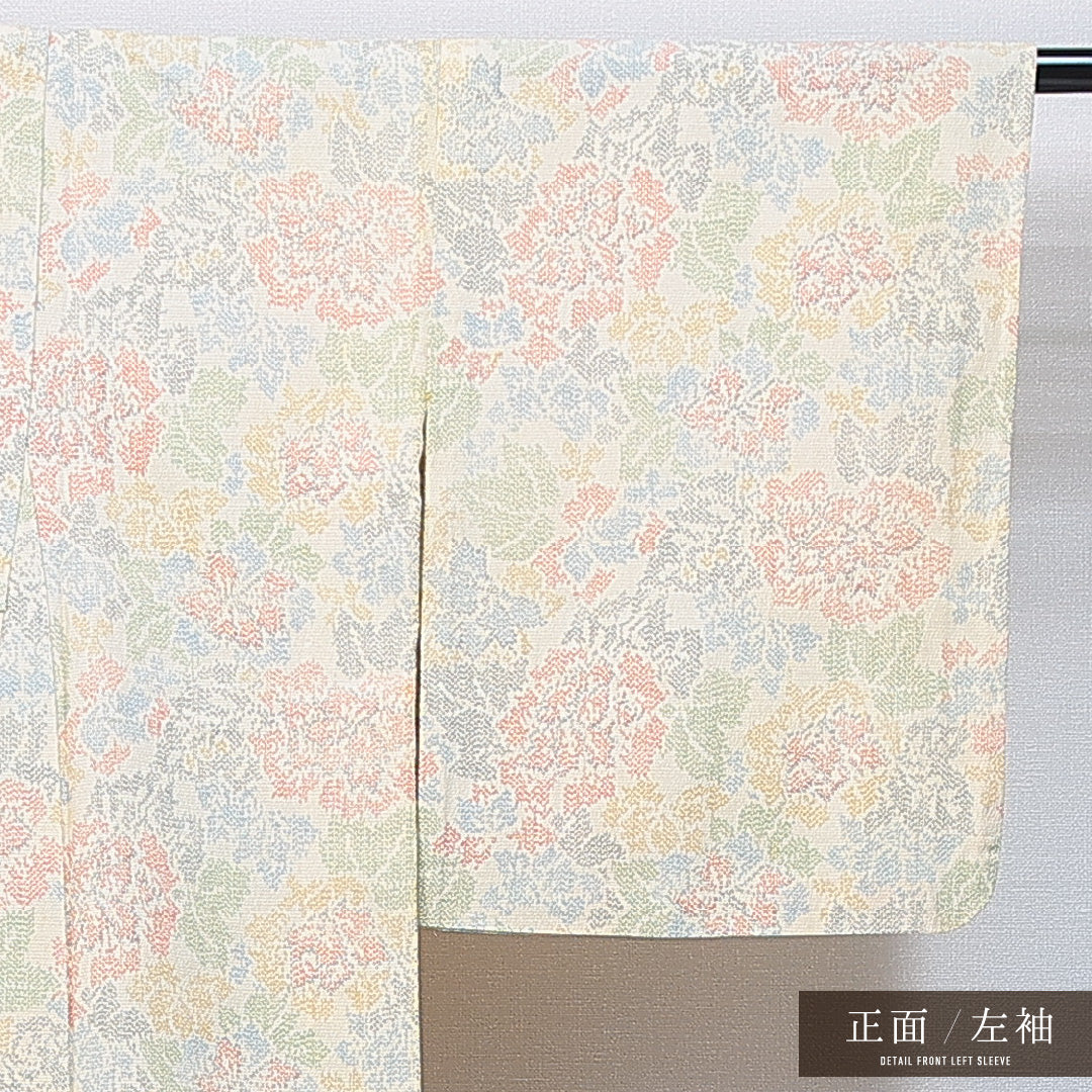 紬 単衣 身丈153cm 裄丈60cm 正絹 Cランク Sサイズ バチ衿 カジュアル 牡丹 クリーム系 多色系 1216-14858