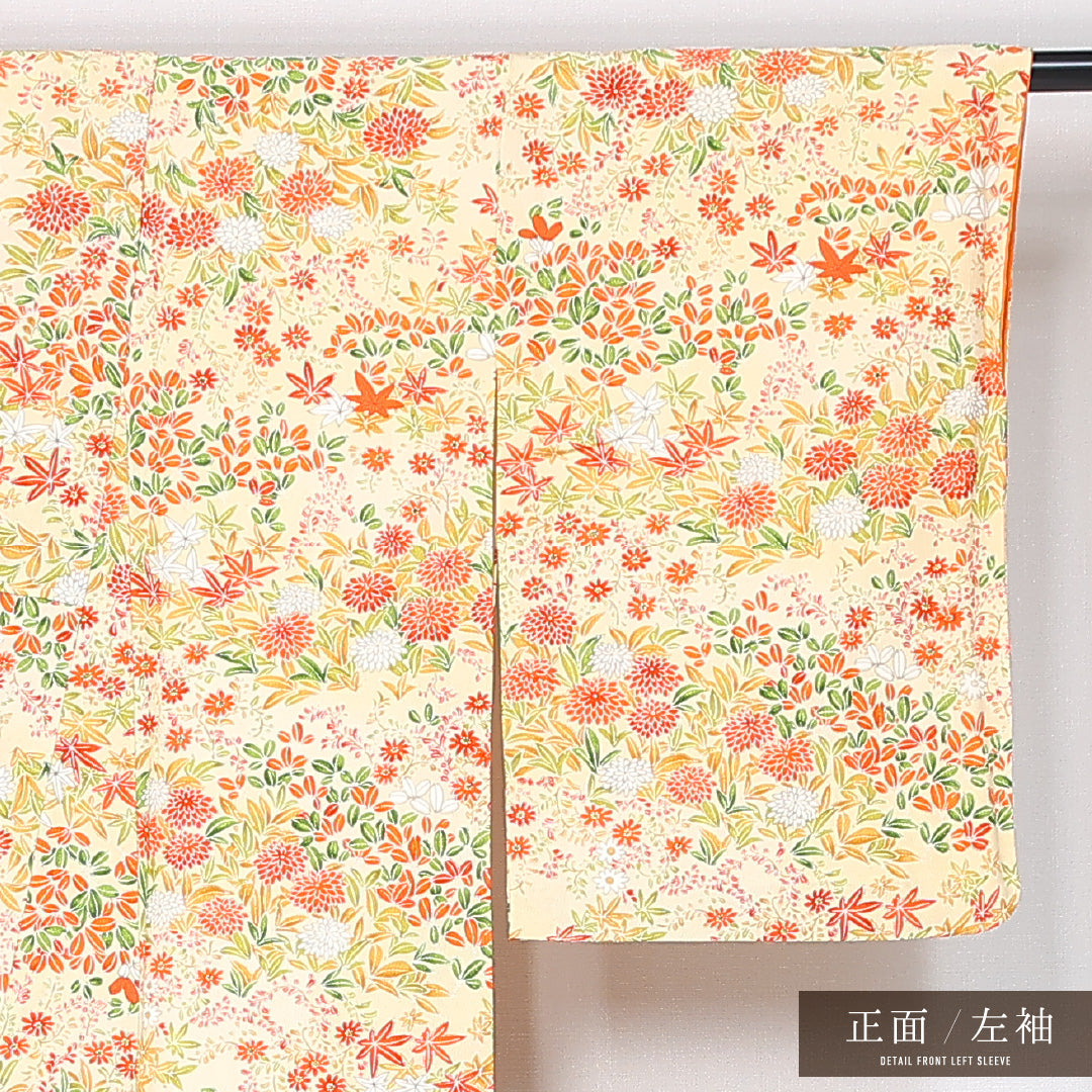 小紋 袷 身丈157cm 裄丈62cm 正絹 Sランク インフォーマル 広衿 Mサイズ 菊 紅葉 クリーム系 RP 1221-11963