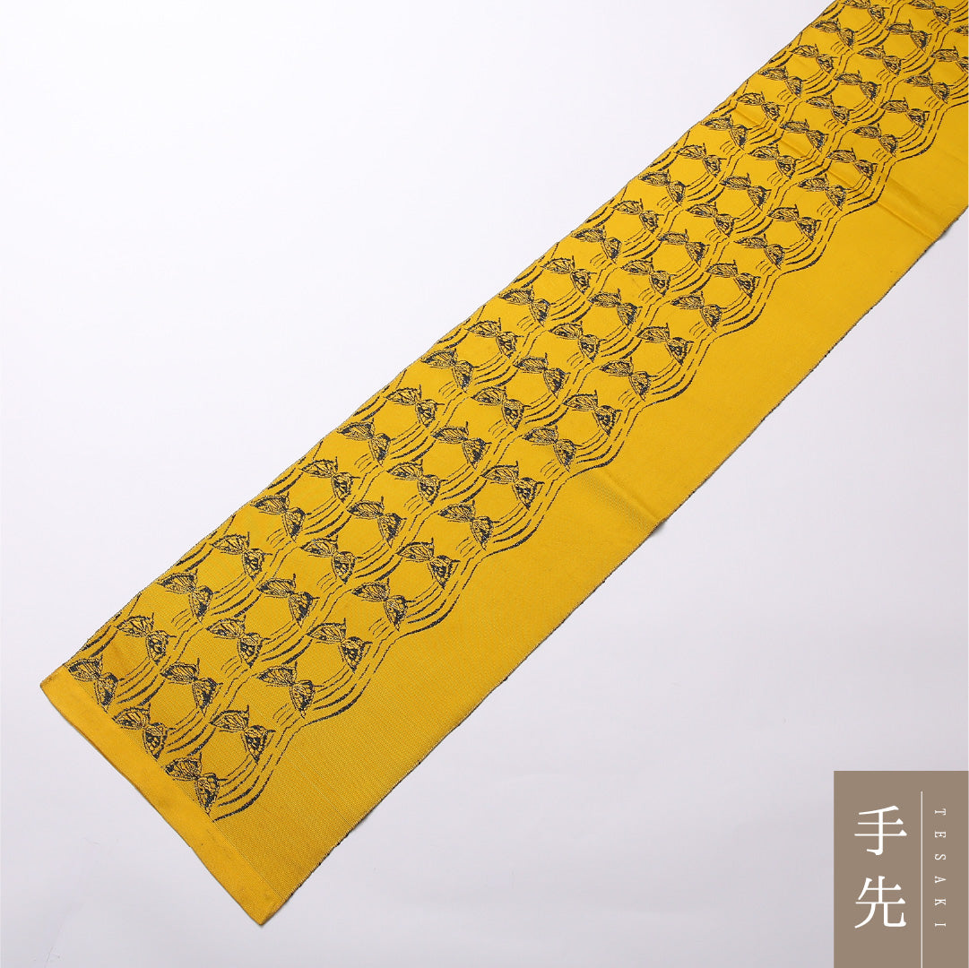 八寸名古屋帯 Cランク 帯丈392cm 正絹 全通 開き仕立て 織り カジュアル 蝶 黄系 RP 1245-02522