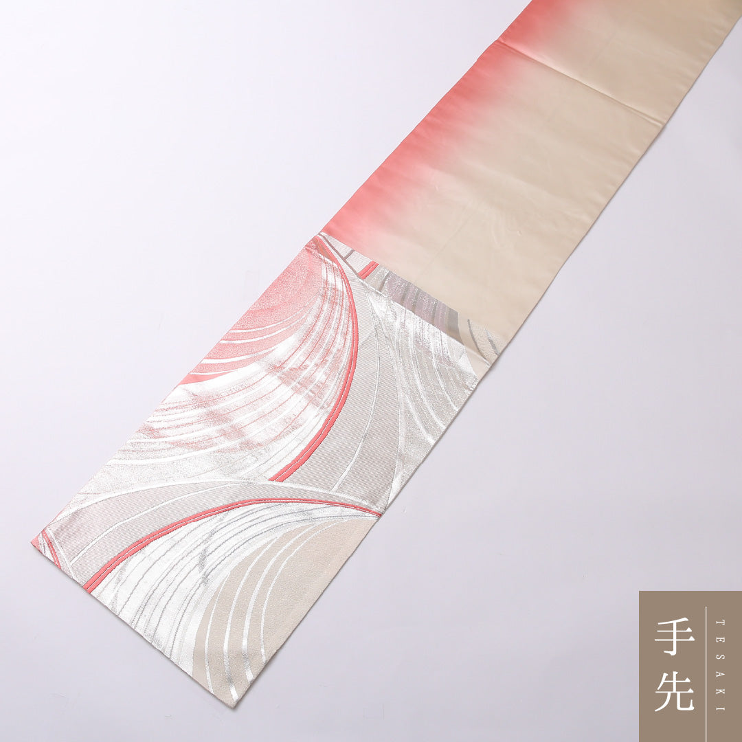振袖用 袋帯 帯丈434cm ポリエステル 六通 創作柄 落款 銀系 ピンク系 1243-01584