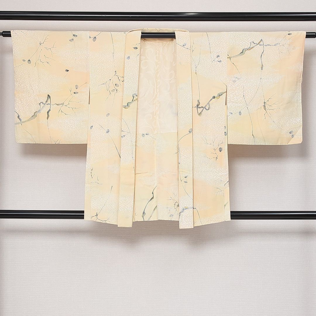 羽織 袷 身丈81cm 裄丈64cm 正絹 Bランク カジュアル Mサイズ 金彩 植物柄 クリーム系 HP 1232-13942