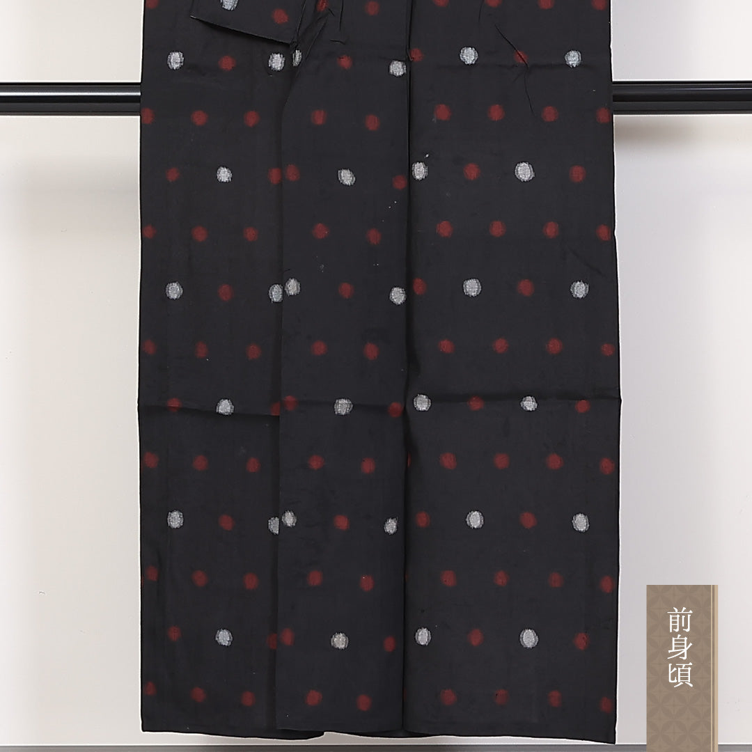 アンティーク 夏物 紬 夏紬 身丈150cm 裄丈63cm 正絹 Cランク 広衿 Sサイズ 居敷当て 肩当て 創作柄 黒系 RP 1223-03766