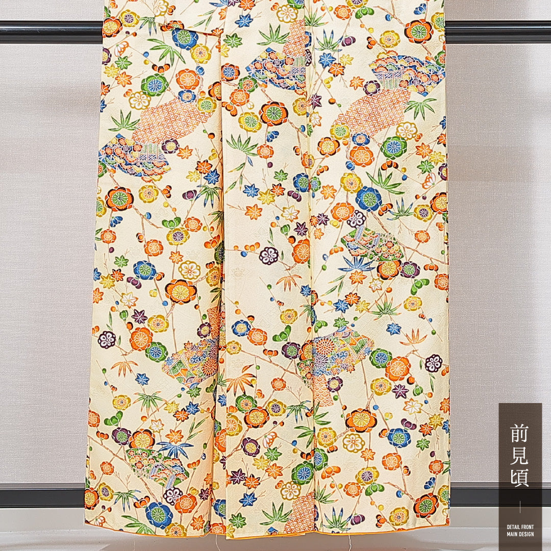 小紋 袷 身丈157cm 裄丈62cm 正絹 Sランク インフォーマル 広衿 Mサイズ 梅 古典柄 ベージュ系 RP 1221-14906