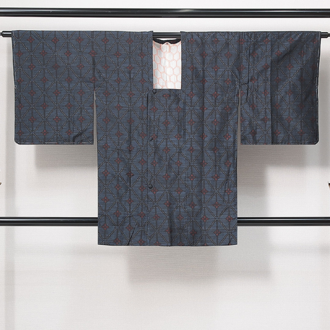 道行コート (村山大島紬) 袷 身丈88cm 裄丈65cm 正絹 Sランク セミフォーマル Mサイズ 緯総絣 ポケットあり 花菱 網目 紺系 RP 1237-14682