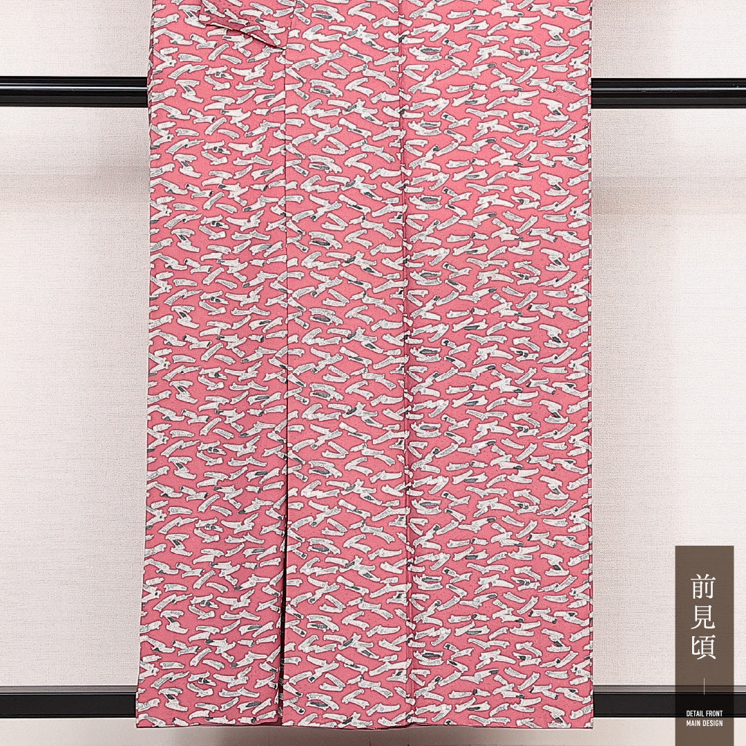 小紋 袷 身丈159cm 裄丈63cm 正絹 Sランク インフォーマル 広衿 Mサイズ 楽器 ピンク系 RP 1221-14089