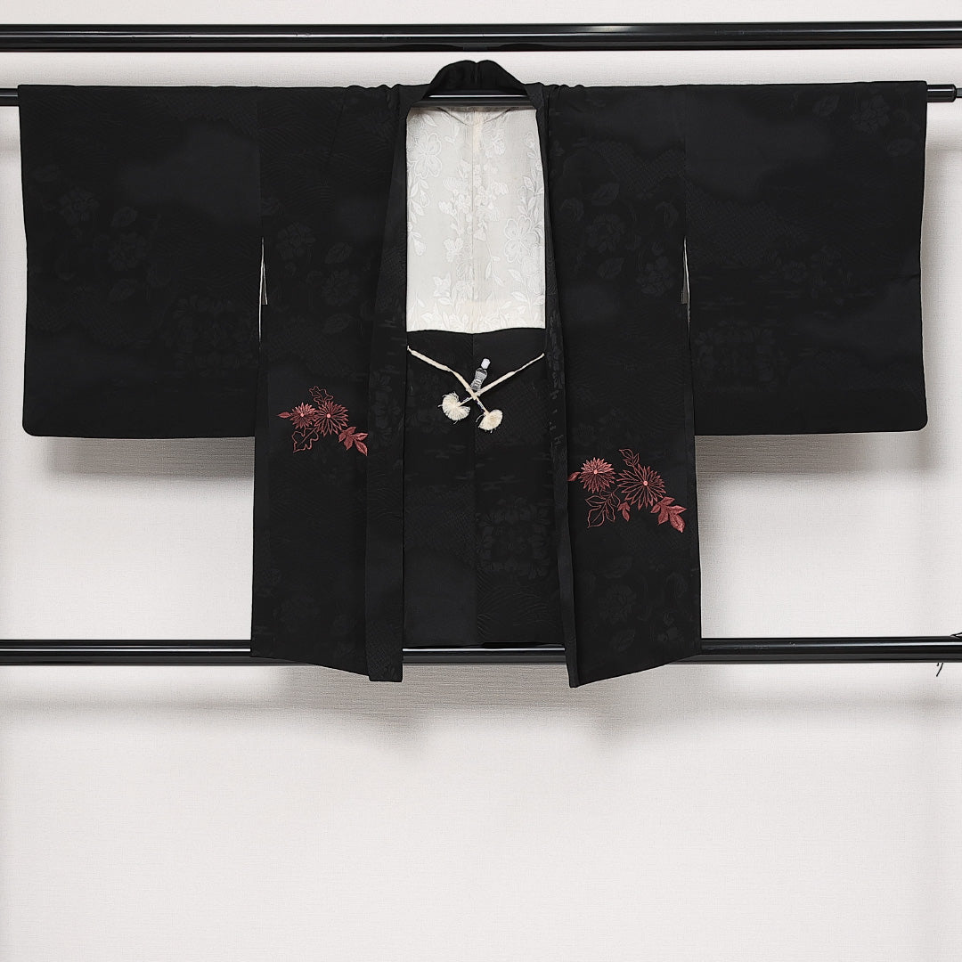 黒羽織 袷 身丈775cm 裄丈64cm 正絹 Aランク インフォーマル Mサイズ 刺繍 紐あり 菊 黒系 RP 1233-13744