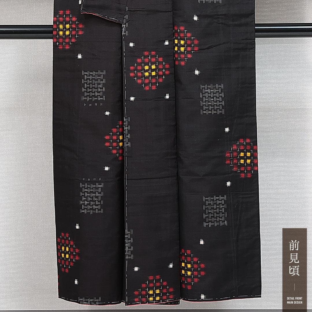 アンティーク 紬（銘仙） 袷 身丈148cm 裄丈60cm 正絹 Aランク XSサイズ 広衿 網代 黒系 1216-14802